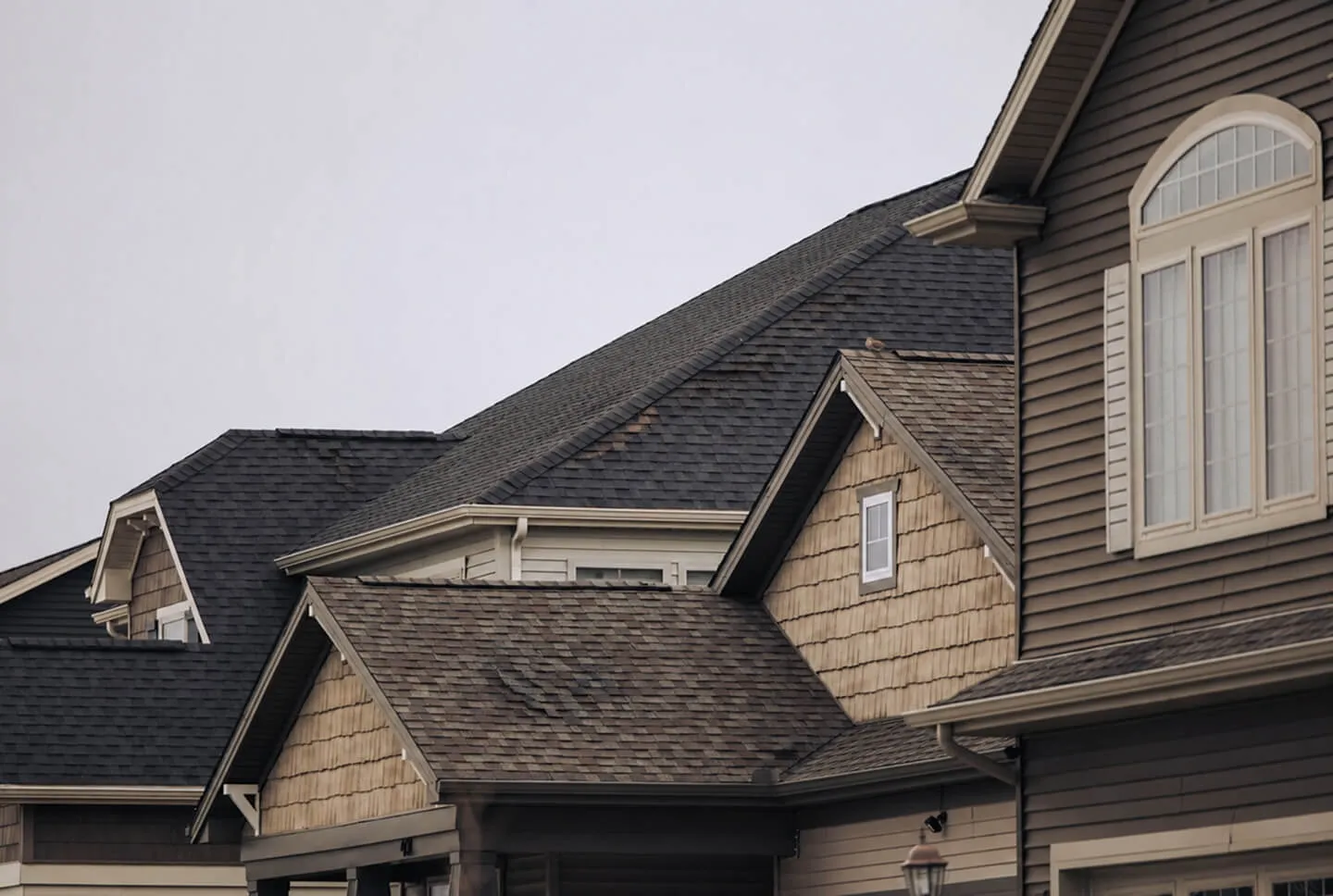 Weathered roof before Crestline replacement, project 2