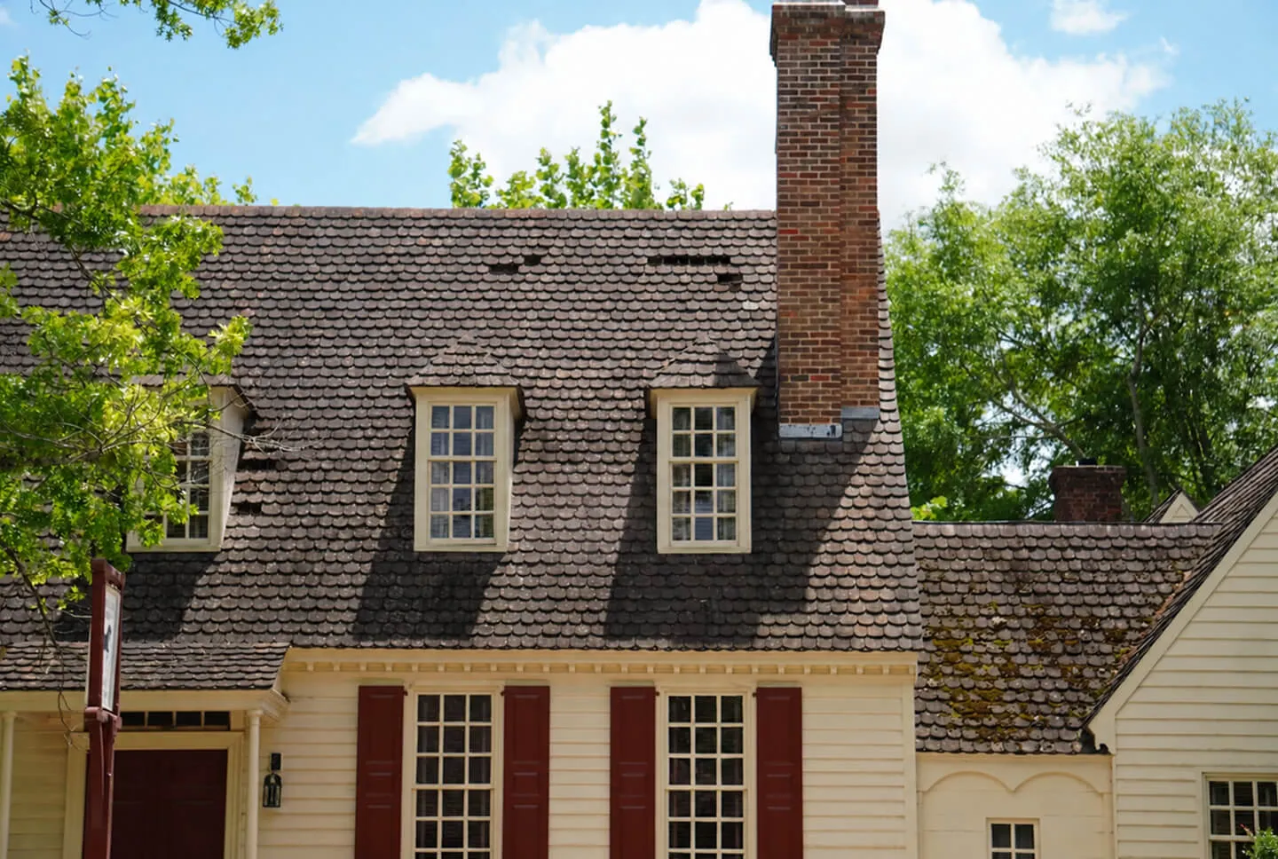 Weathered roof before Crestline replacement, project 3